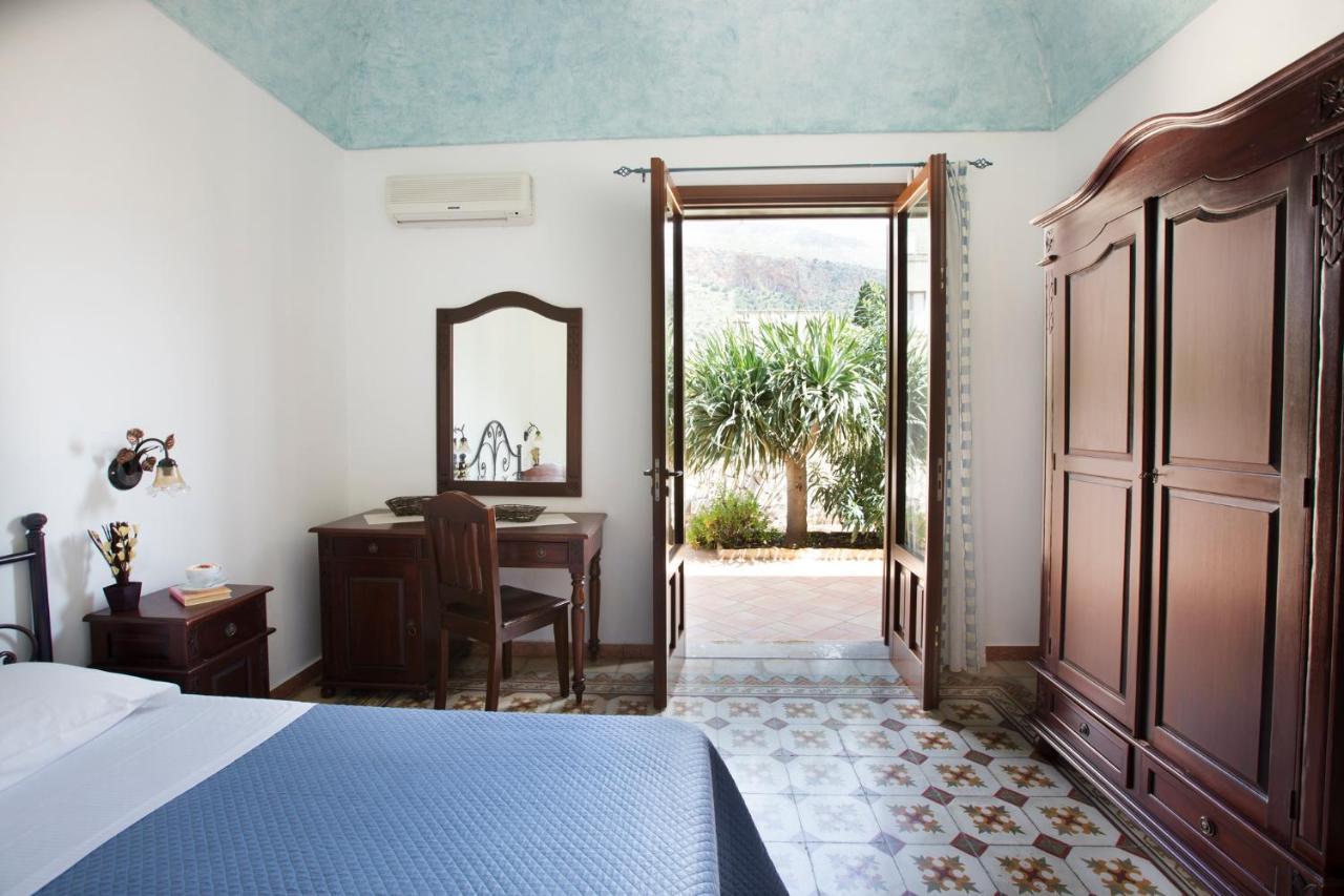 Cala Di Ponente Otel Castelluzzo Dış mekan fotoğraf