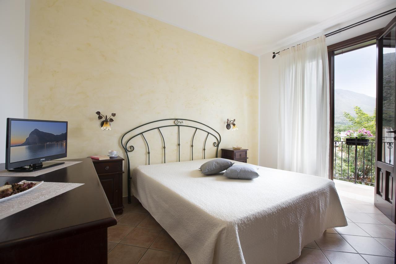 Cala Di Ponente Otel Castelluzzo Dış mekan fotoğraf